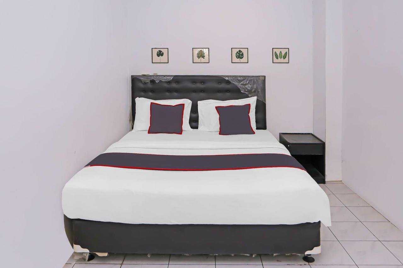 Collection O 92739 Hotel Pintu Besar Dżakarta Zewnętrze zdjęcie