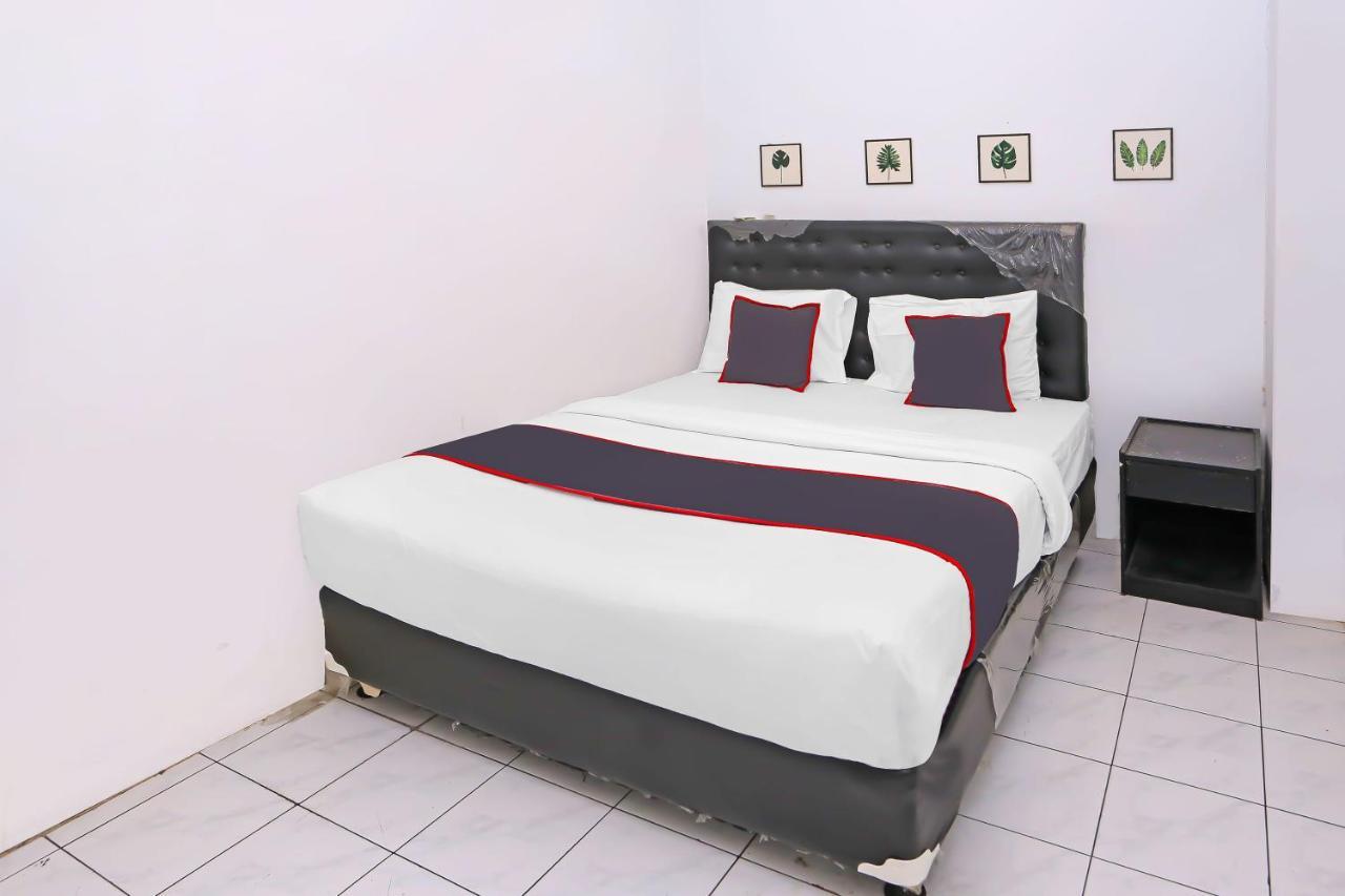 Collection O 92739 Hotel Pintu Besar Dżakarta Zewnętrze zdjęcie