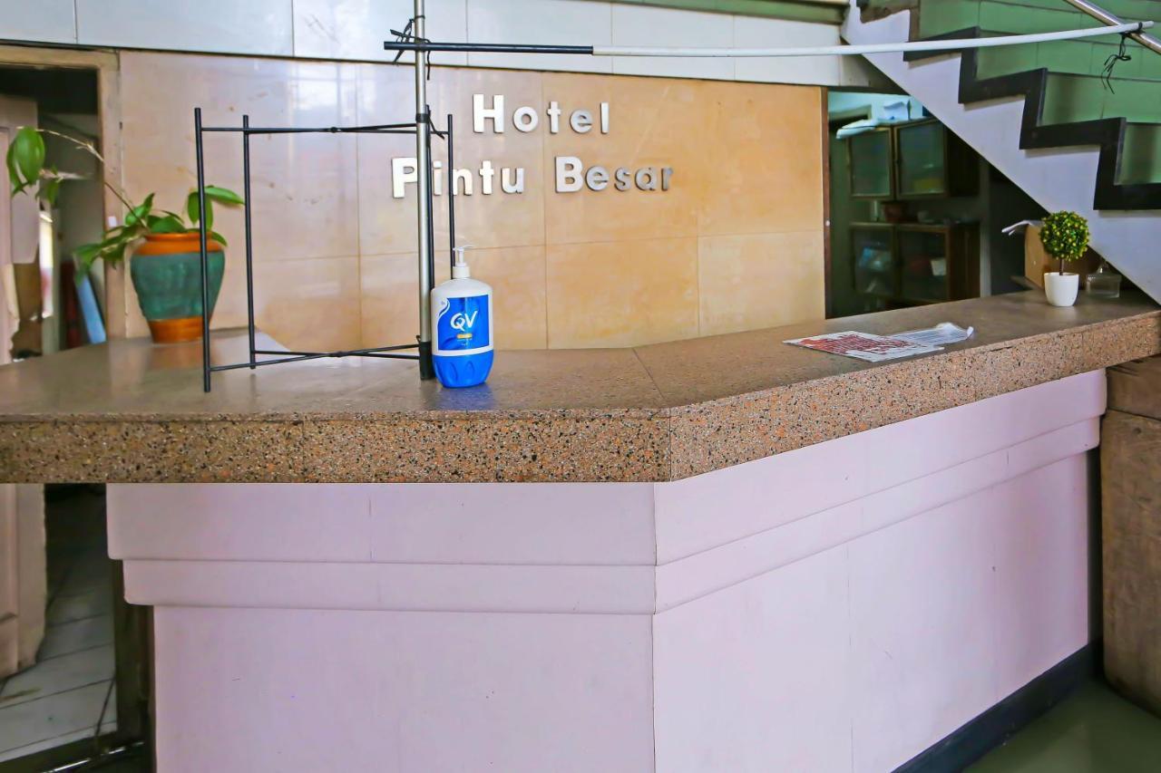 Collection O 92739 Hotel Pintu Besar Dżakarta Zewnętrze zdjęcie
